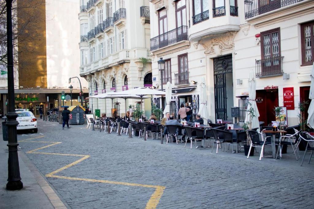 B&B - El Magnanimo Valencia Kültér fotó
